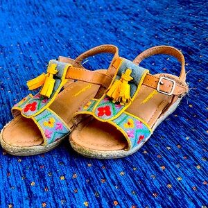 Hanna Andersson girls size 10 woven and jean embroidered sandals